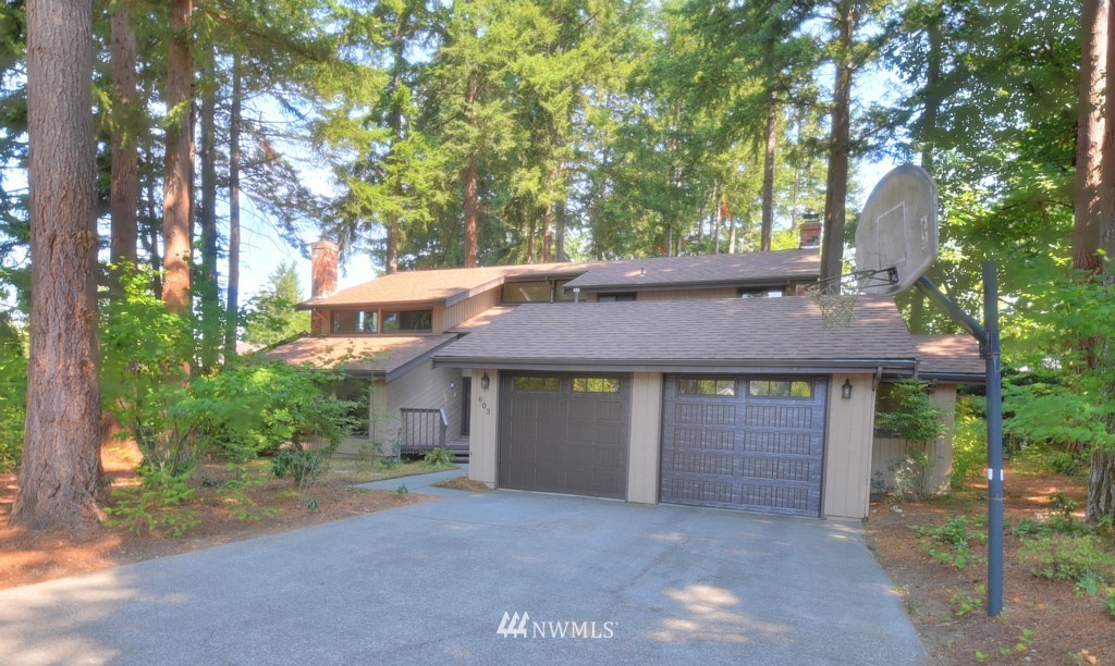 603 Clark Road Bellingham, WA 98225 - Photo 1 of 25