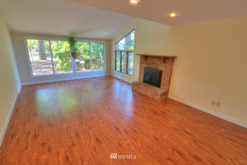 603 Clark Road Bellingham, WA 98225 - Photo 4 of 25