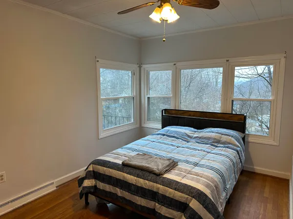 $245,000 | 136 Klondike Drive, Warm Springs, VA 24484