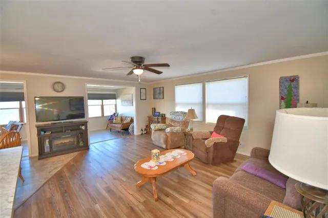 $169,900 | 156 Paradise Lane, Auburndale, FL 33823