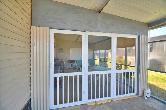 $169,900 | 156 Paradise Lane, Auburndale, FL 33823