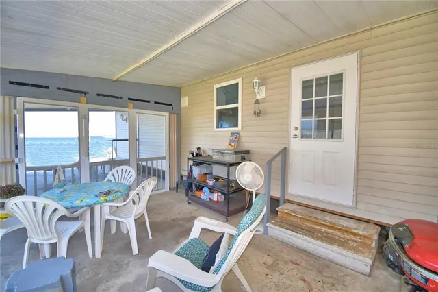 $169,900 | 156 Paradise Lane, Auburndale, FL 33823