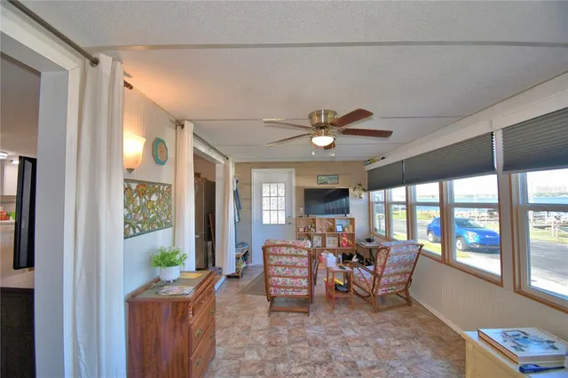 $169,900 | 156 Paradise Lane, Auburndale, FL 33823