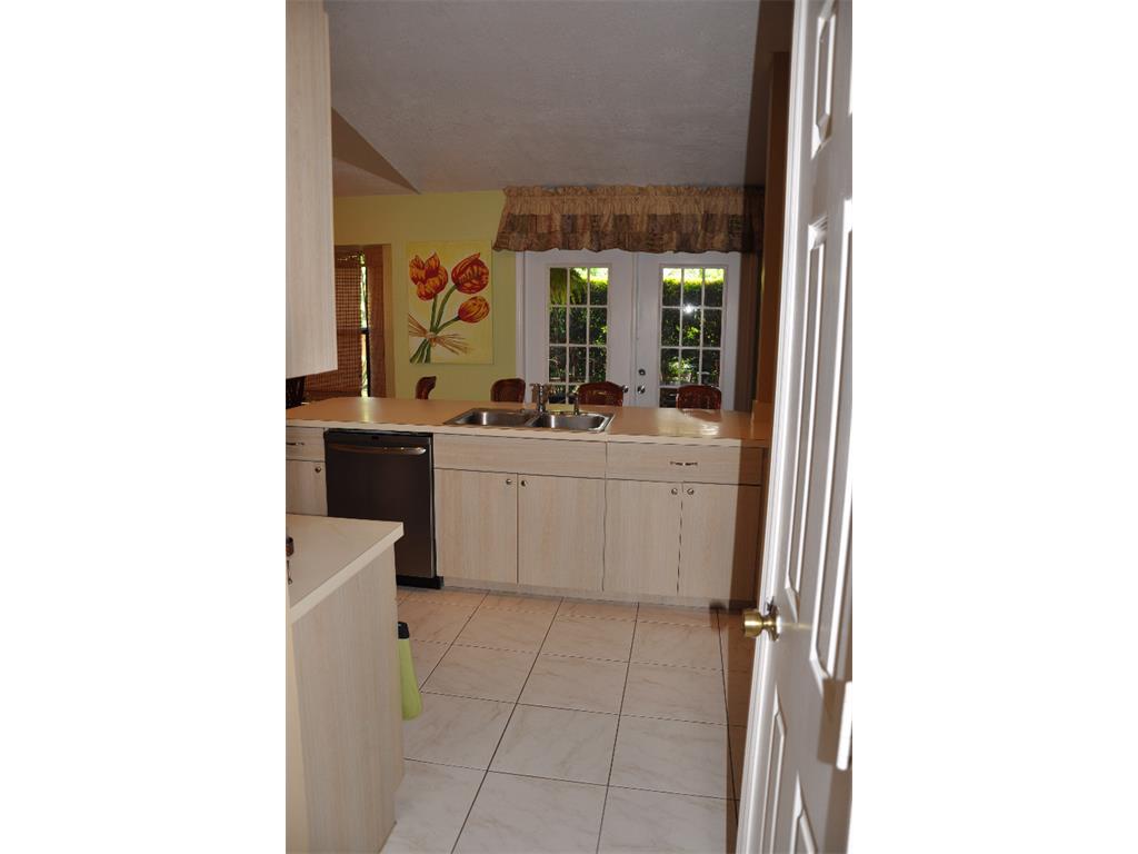 985 Riviera Avenue Sebastian, FL 32958 - Photo 7 of 18 Gallery Image 7
