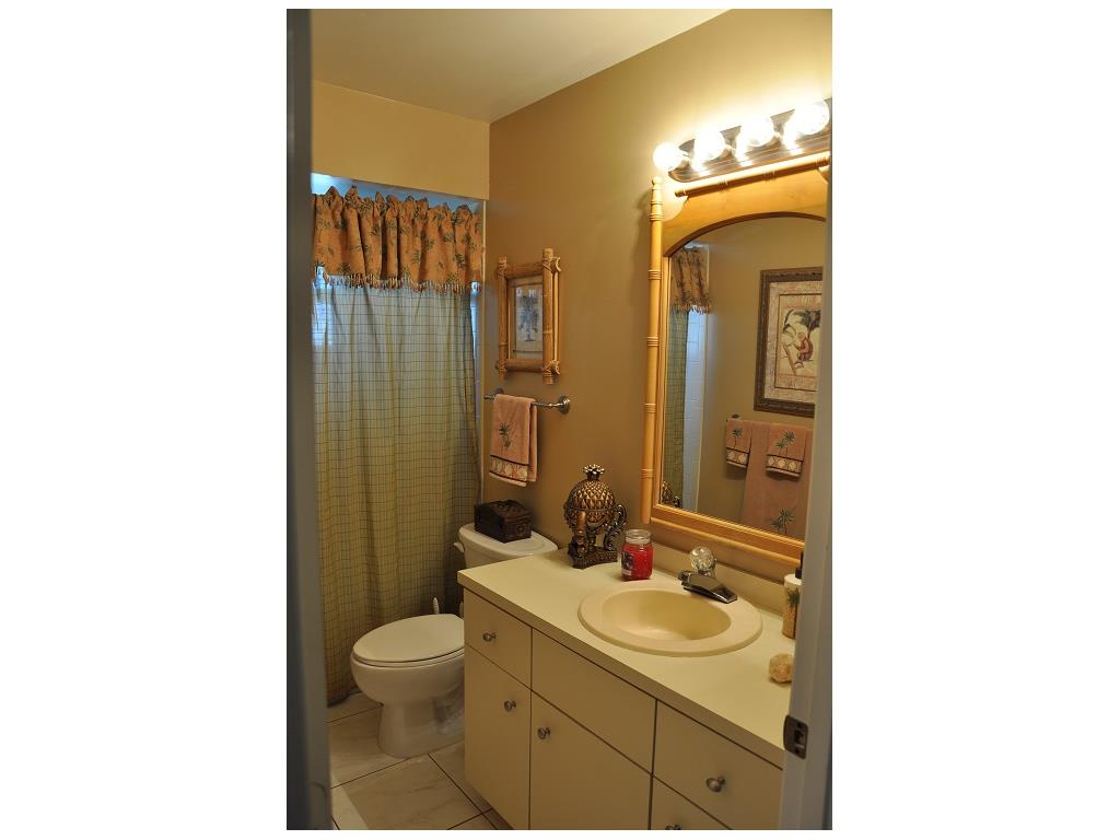 985 Riviera Avenue Sebastian, FL 32958 - Photo 8 of 18 Gallery Image 8