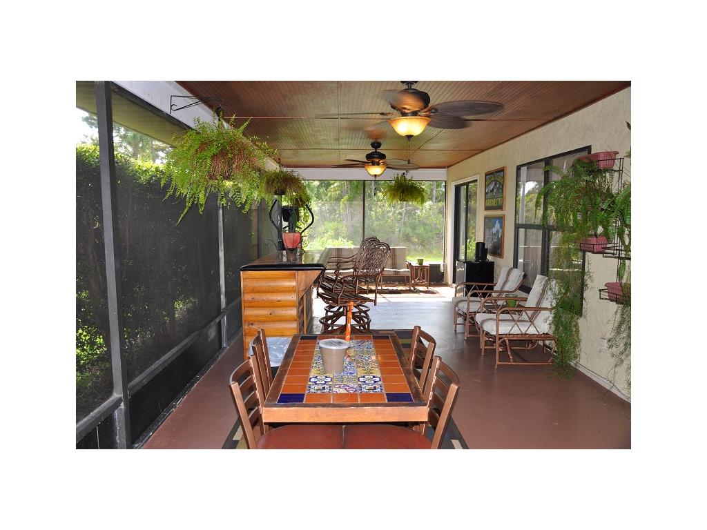 985 Riviera Avenue Sebastian, FL 32958 - Photo 10 of 18 Gallery Image 10
