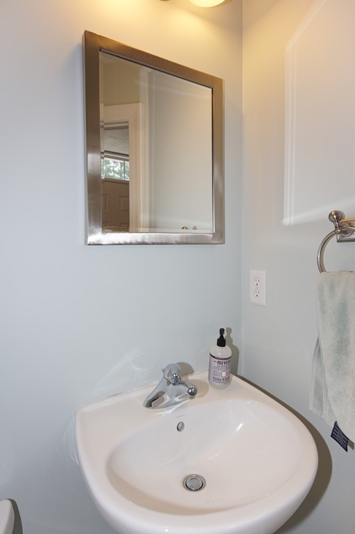 10 John Riley Road Ayer, MA 01432 - Photo 13 of 30