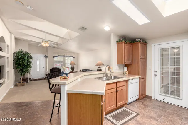 $185,000 | 3301 South Goldfield Road, Unit 2076, Apache Junction, AZ 85119