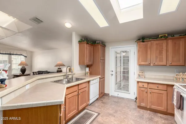 $174,000 | 3301 South Goldfield Road, Unit 2076, Apache Junction, AZ 85119