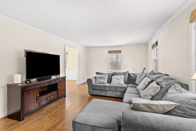 $599,000 | 37 Camelot Drive, Bedford, NH 03110