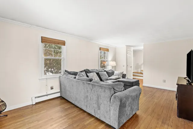 $599,000 | 37 Camelot Drive, Bedford, NH 03110