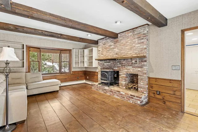 $599,000 | 37 Camelot Drive, Bedford, NH 03110