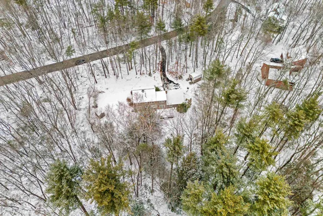 $599,000 | 37 Camelot Drive, Bedford, NH 03110