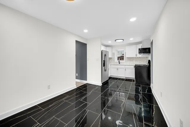 $310,000 | 2302 West 37th Avenue, Hobart, IN 46342