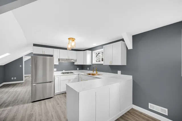 $310,000 | 2302 West 37th Avenue, Hobart, IN 46342