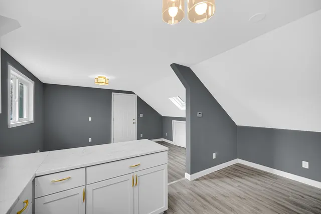 $310,000 | 2302 West 37th Avenue, Hobart, IN 46342