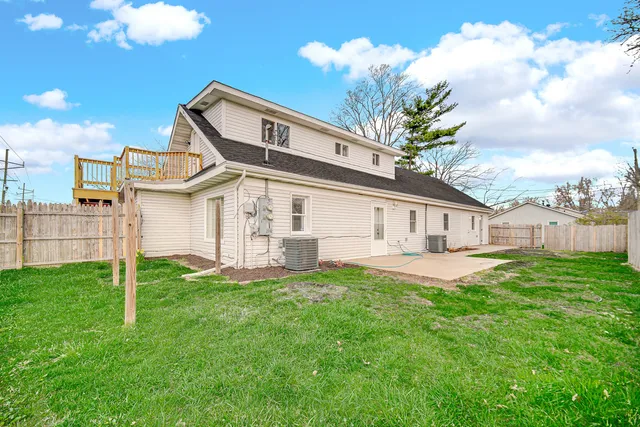 $310,000 | 2302 West 37th Avenue, Hobart, IN 46342