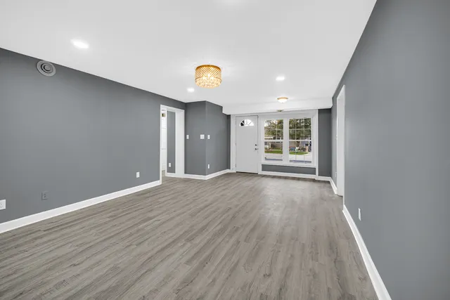 $310,000 | 2302 West 37th Avenue, Hobart, IN 46342