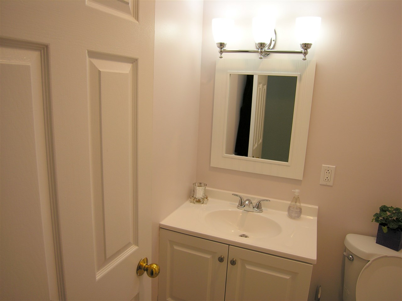 240 Pinnacle Ridge Road Rutland Town, VT 05701 - Photo 23 of 25 Gallery Image 23