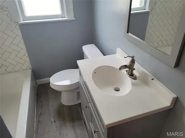 $135,000 | 2965 Kincaid Avenue, St. John, MO 63114