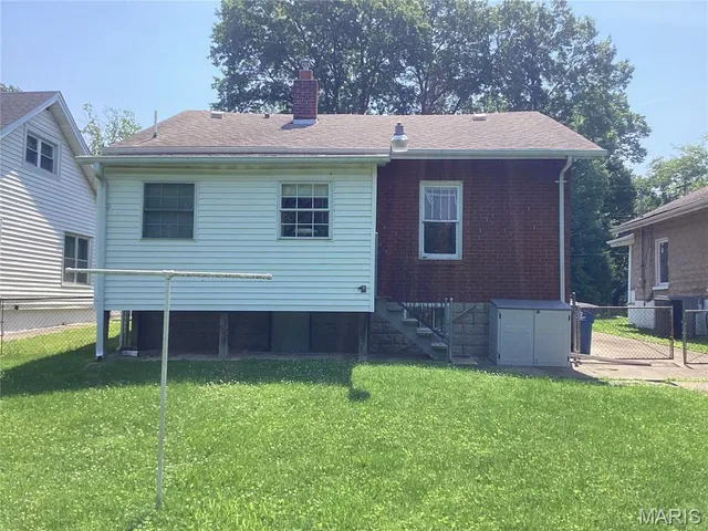 $135,000 | 2965 Kincaid Avenue, St. John, MO 63114