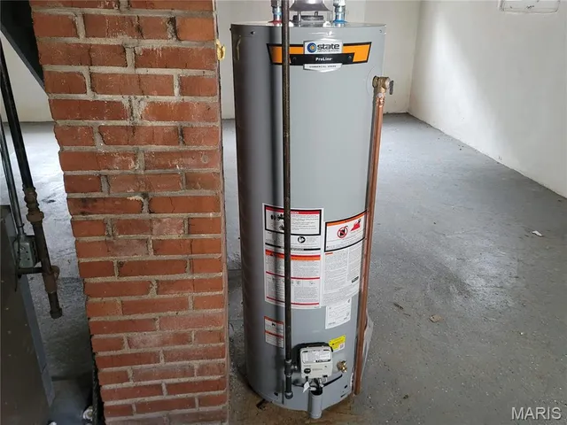 $135,000 | 2965 Kincaid Avenue, St. John, MO 63114