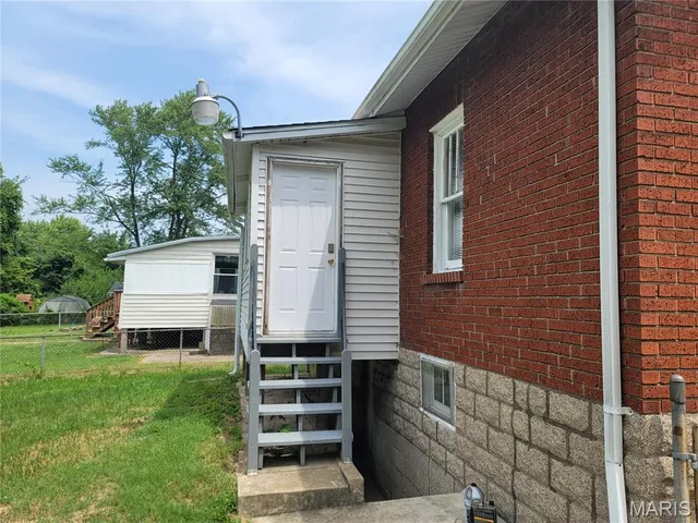 $135,000 | 2965 Kincaid Avenue, St. John, MO 63114