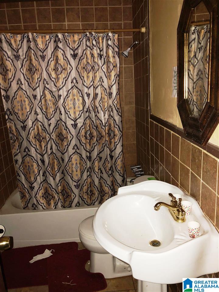 1664 18th Place Southwest Birmingham, AL 35211 - Photo 10 of 12