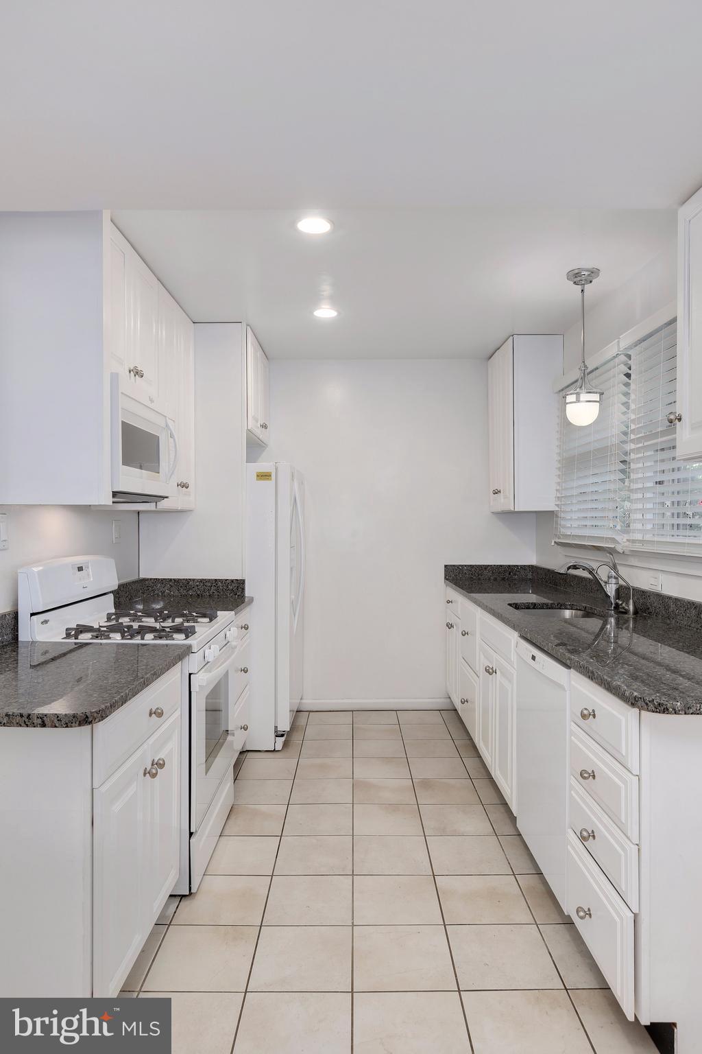 3129 Manor Road Falls Church, VA 22042 - Photo 14 of 30 Kitchen