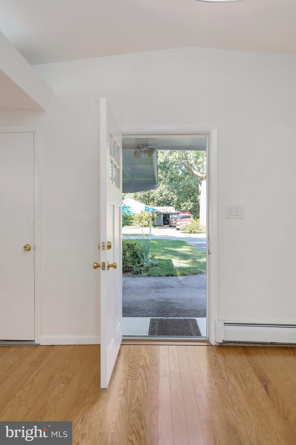 3129 Manor Road Falls Church, VA 22042 - Photo 3 of 30 Interior (General)