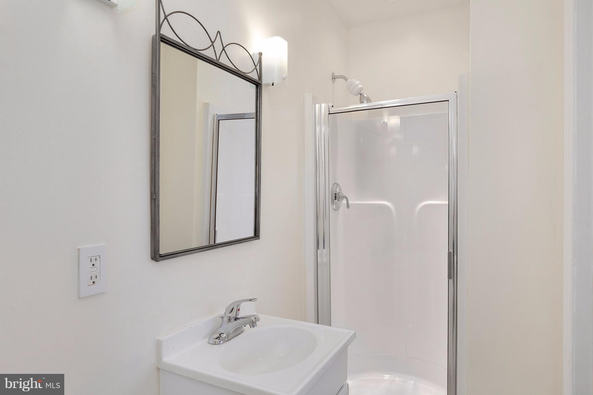 3129 Manor Road Falls Church, VA 22042 - Photo 23 of 30 Bath