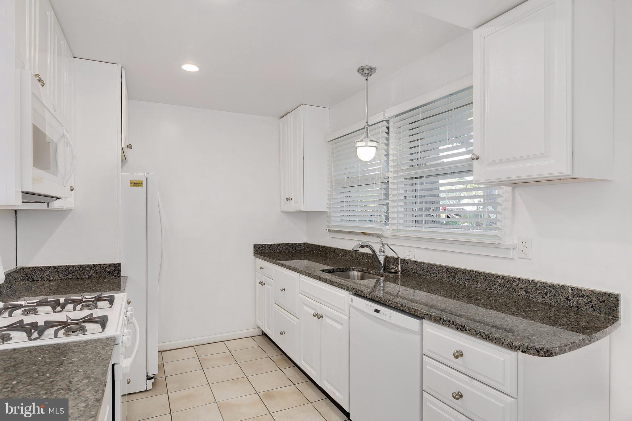 3129 Manor Road Falls Church, VA 22042 - Photo 10 of 30 Kitchen