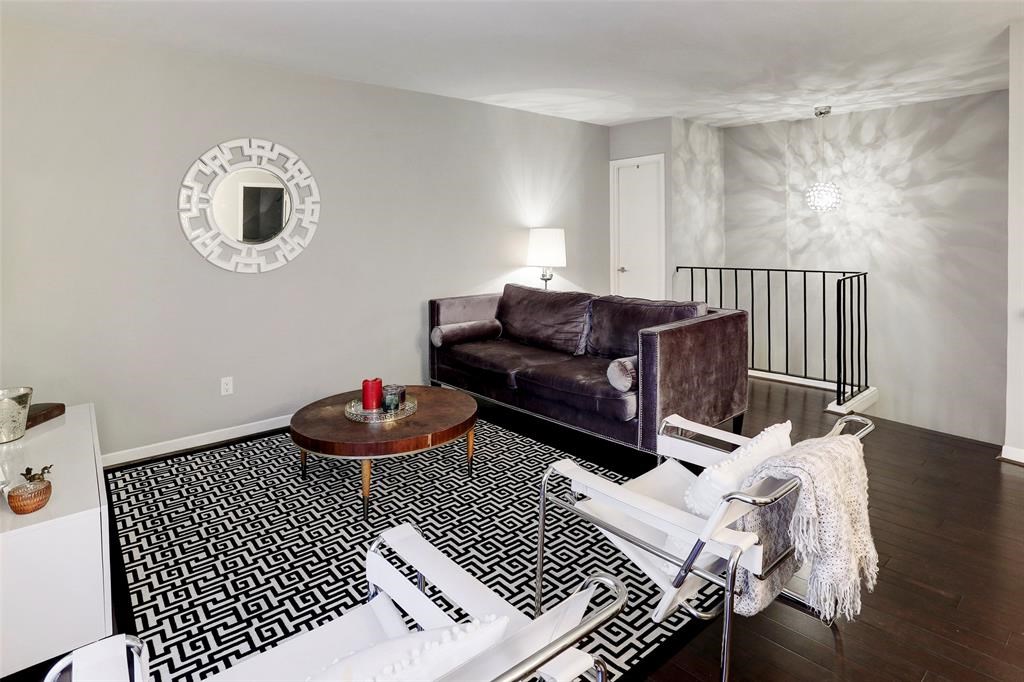 3401 Timmons Lane, Unit 26 Houston, TX 77027 - Photo 2 of 16