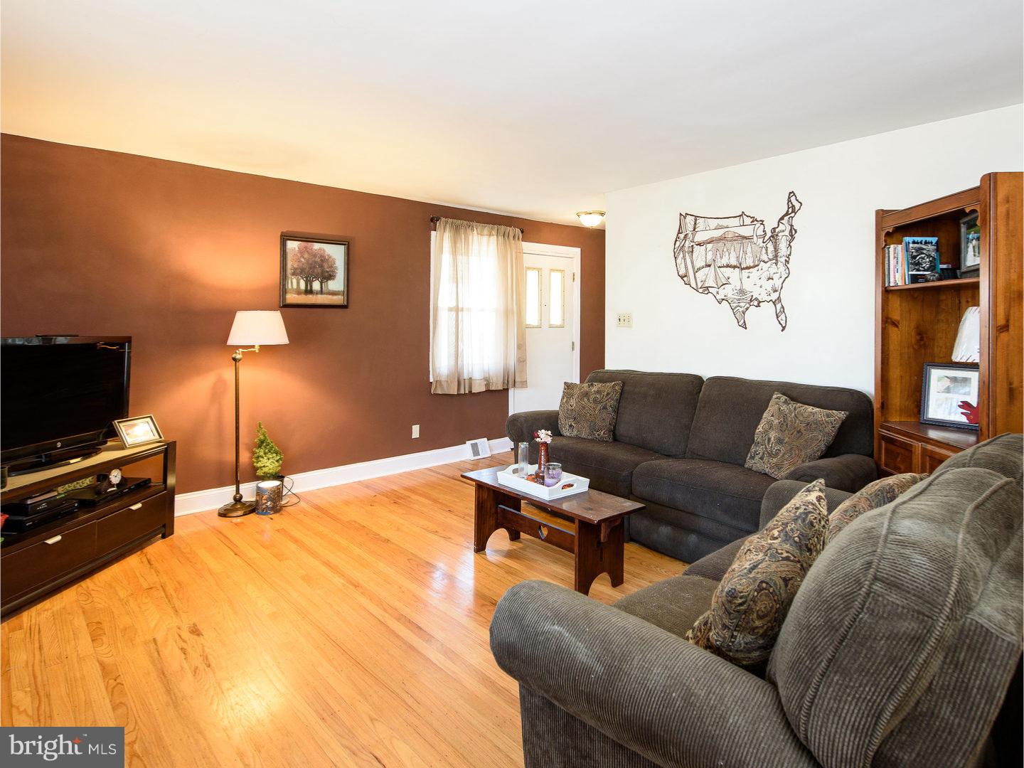 1408 Grace Road Swarthmore, PA 19081 - Photo 3 of 24