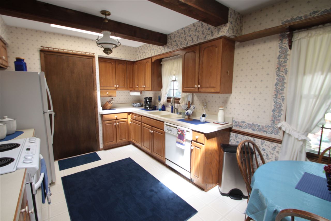 9929 Beaver Valley Road Belvidere, IL 61008 - Photo 8 of 25 Gallery Image 8