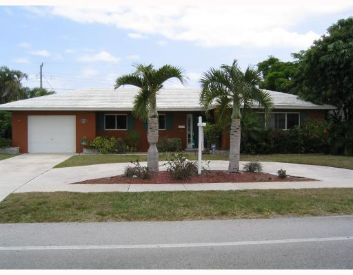 974 Southwest 12th Avenue Boca Raton, FL 33486 - Photo 2 of 10 Exterior Front