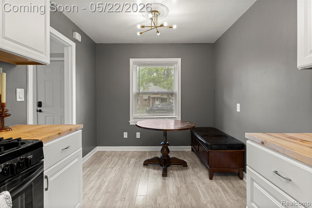 3230 Harding Street Dearborn, MI 48124 - Photo 7 of 42