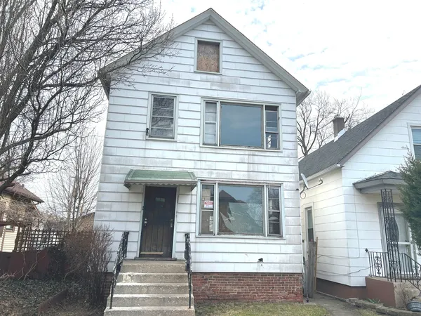 $99,900 | 12557 Ann Street, Blue Island, IL 60406
