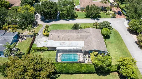 $1,399,000 | 6760 Southwest 62nd Terrace, South Miami, FL 33143
