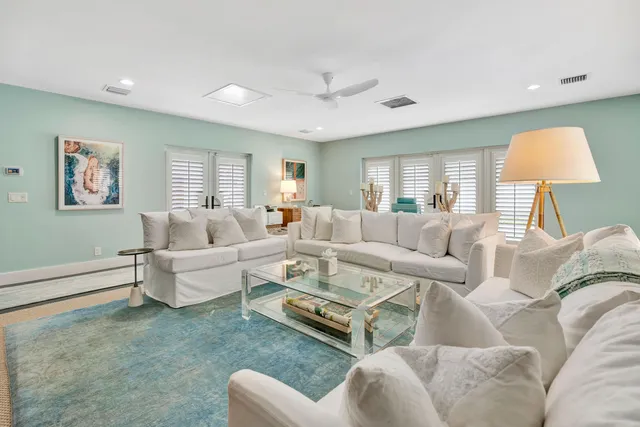 $21,500 | 136 Worth Court South, West Palm Beach, FL 33405