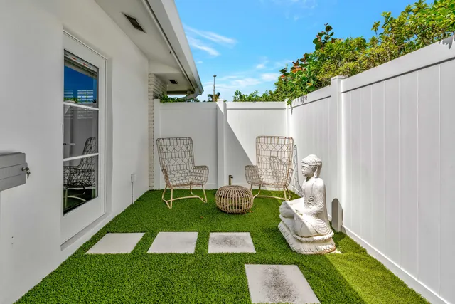 $21,500 | 136 Worth Court South, West Palm Beach, FL 33405