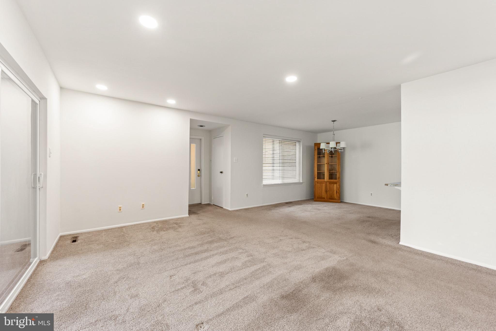 1607 Raintree Lane, Unit 1607 Malvern, PA 19355 - Photo 4 of 35