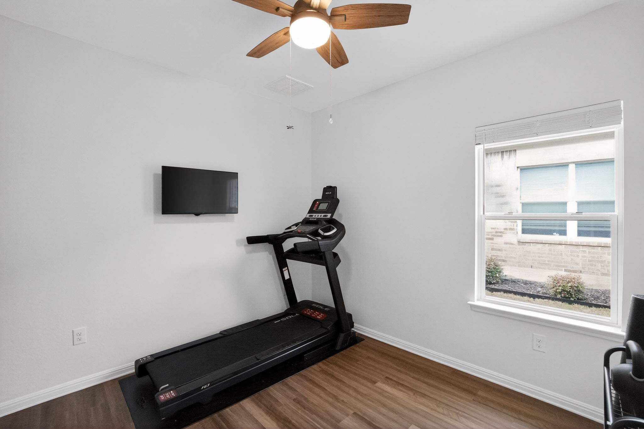 109 Shiner Lane Georgetown, TX 78626 - Photo 13 of 24