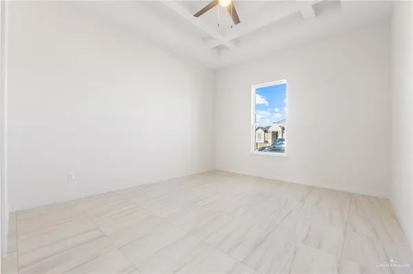 $279,900 | 6004 North Cuesta Del Sol Street, Edinburg, TX 78542