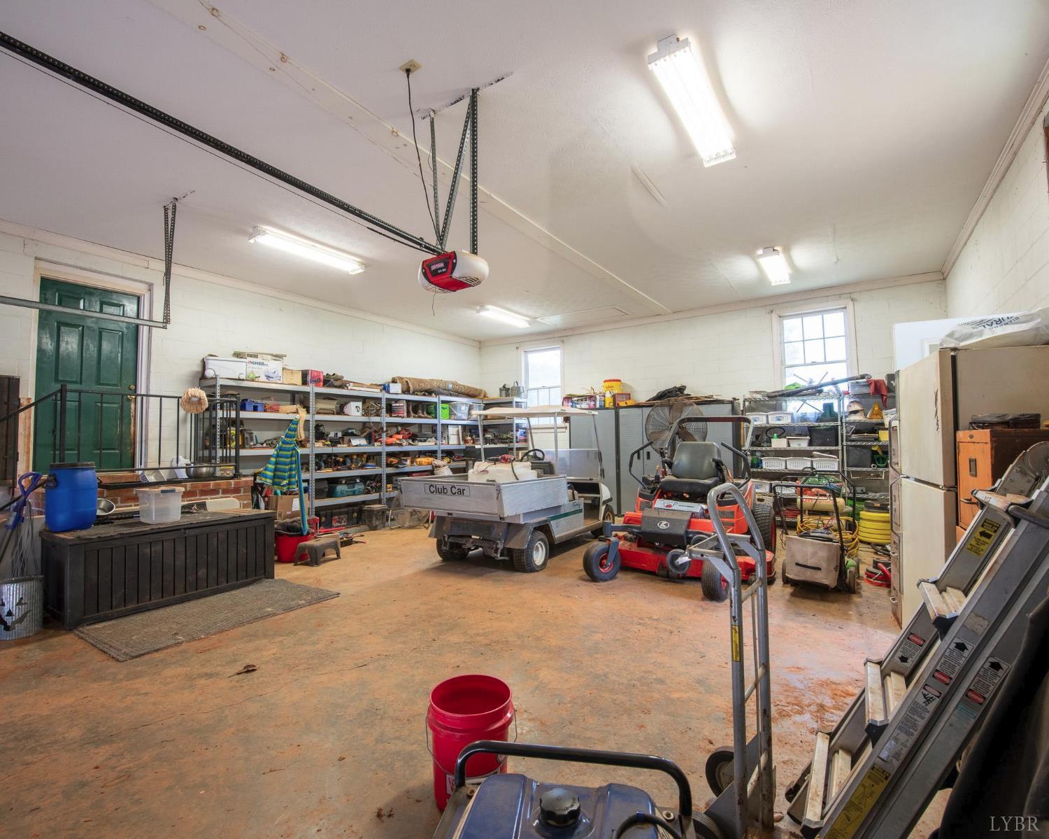 2667 Union Church Road Gladstone, VA 24553 - Photo 46 of 75 a view of a room with gym equipment