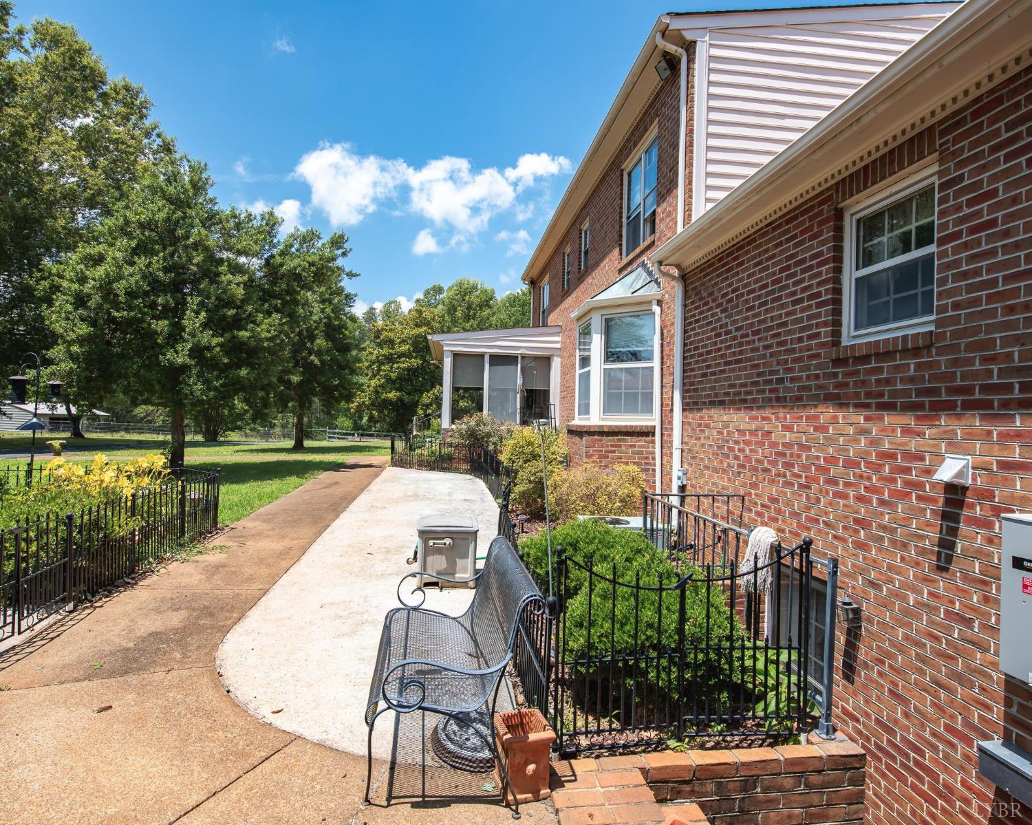 2667 Union Church Road Gladstone, VA 24553 - Photo 7 of 75