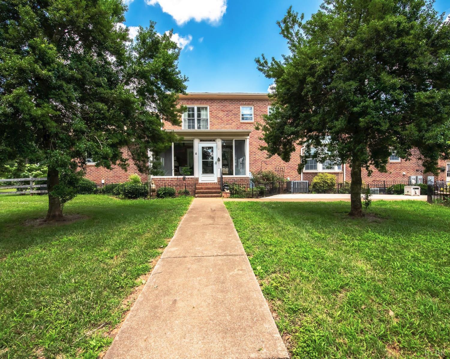 2667 Union Church Road Gladstone, VA 24553 - Photo 8 of 75 front view of a house with a yard