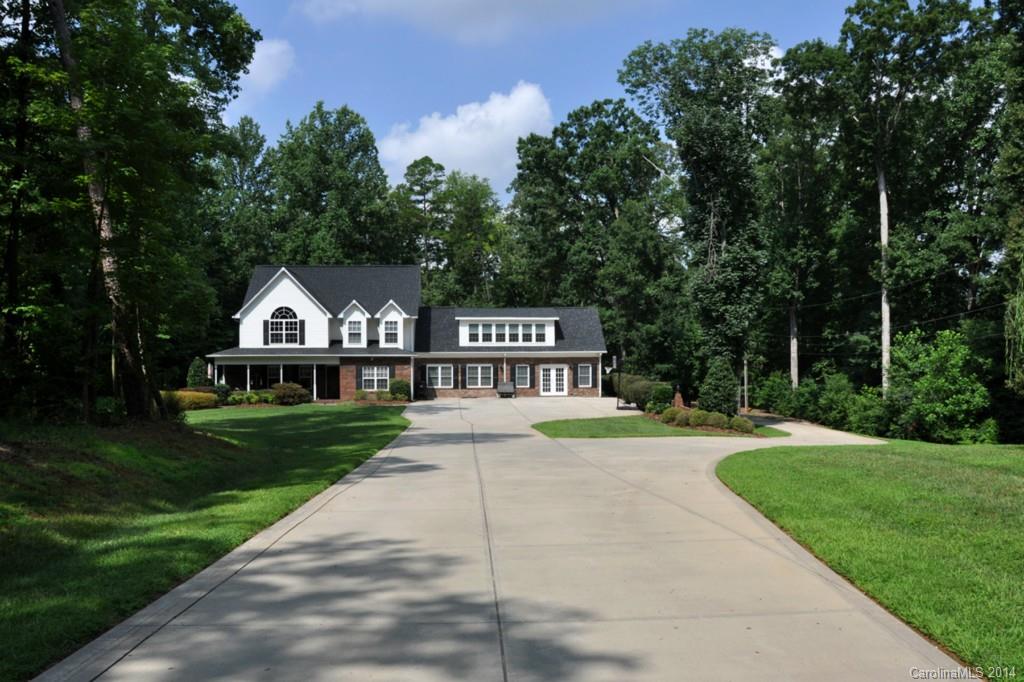 2624 South Point Road Belmont, NC 28012 - Photo 3 of 19 Gallery Image 3