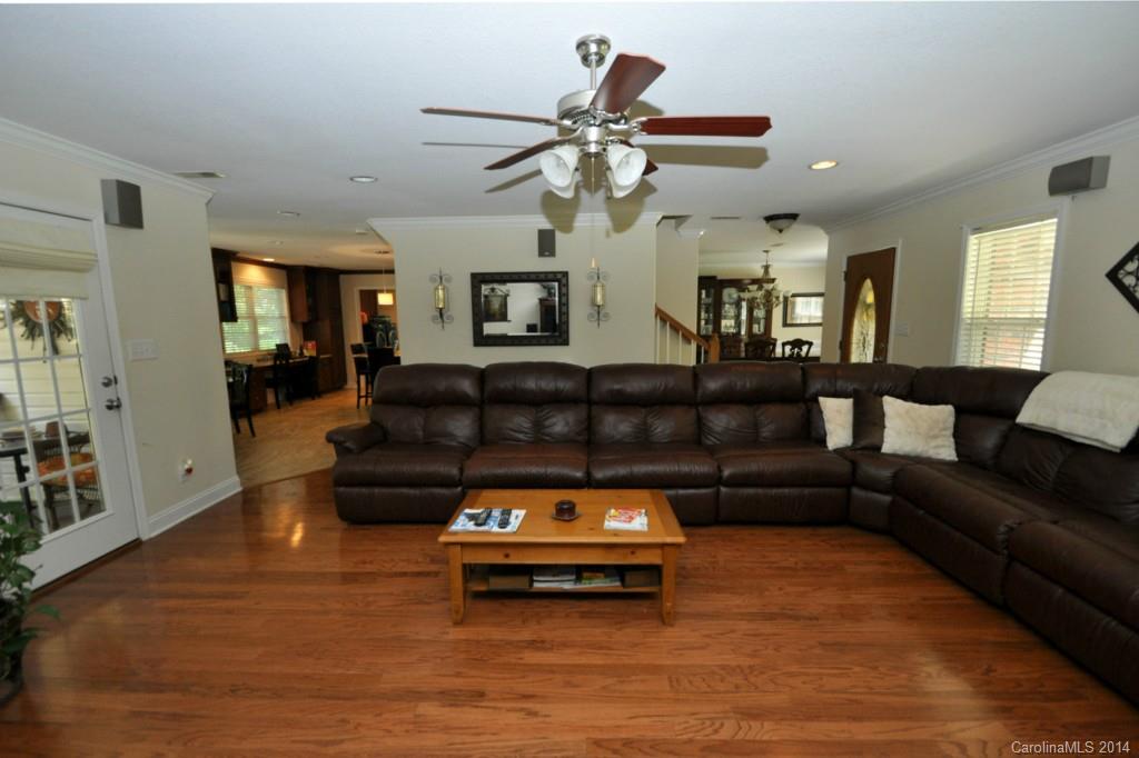 2624 South Point Road Belmont, NC 28012 - Photo 7 of 19 Gallery Image 7