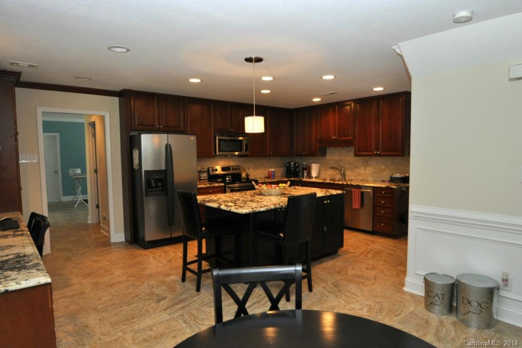 2624 South Point Road Belmont, NC 28012 - Photo 8 of 19 Gallery Image 8